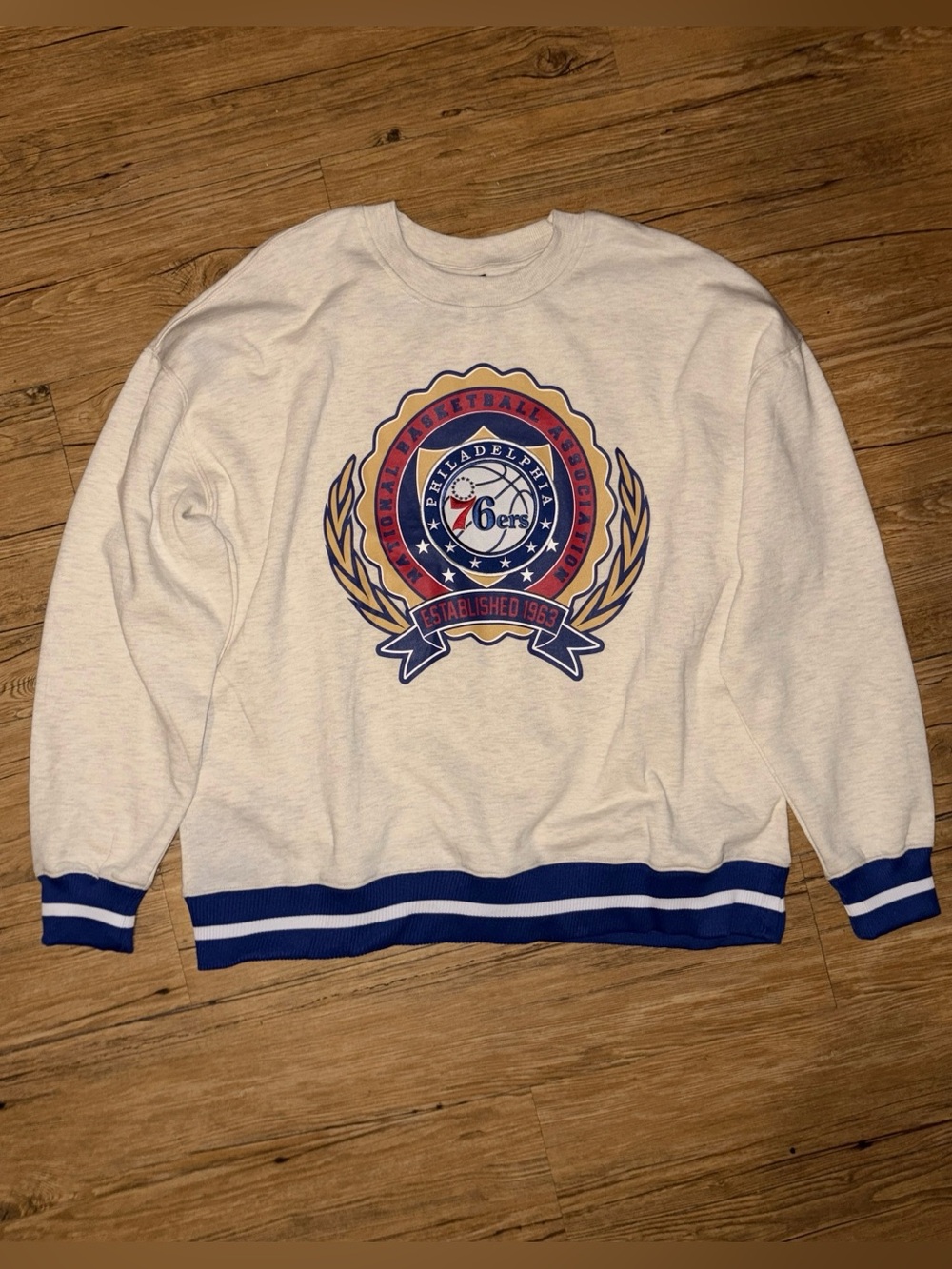 NWT Philadelphia 76ers pullover hoodie